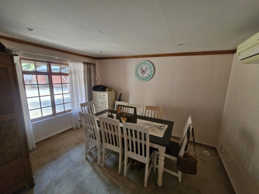 3 Bedroom Property for Sale in Rhodesdene Northern Cape